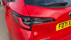 Toyota Corolla 1.8 VVT-i Hybrid Icon Tech 5dr CVT Hybrid Estate